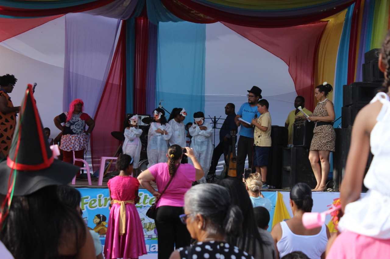 Feira Literária Camacan
